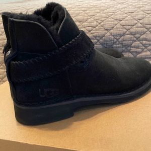 NIB black UGGS